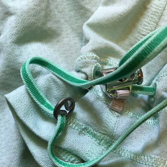 Lululemon Athletica Tie Bottom Mint Tank 6 - Picture 3 of 5